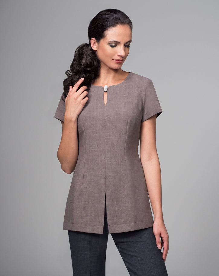 TN806 - Key hole tunic with button in Performance Linen Look